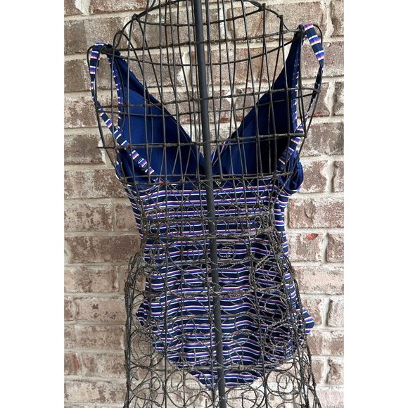 NipTuck Swim Swimsuit Size 8 Sailor Stripe One Piece Navy Red Tummy Cont… - Picture 6 of 12